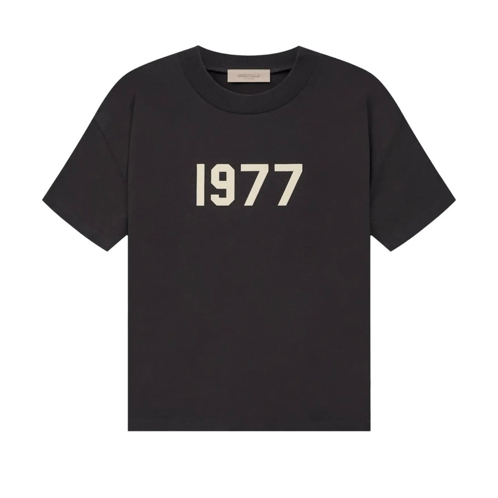 Essentials Fear of God Iron 1977Tee Small, 1 size oversized. Authentic Brand New